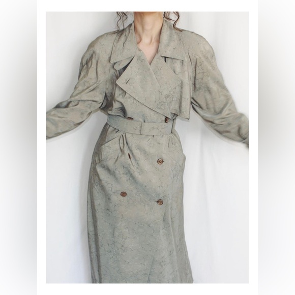 Vintage London Fog Trench - Picture 3 of 5